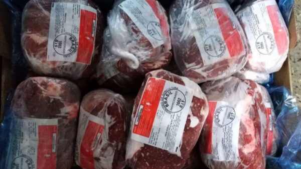 گوشت‌های عرضه‌شده در میادین شهرداری گوشت بره نر است؛ تنظیم‌بازاری یا یارانه‌ای نیست