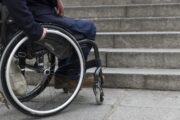 معلولیت نباید مانعی برای بهره‌گیری از خدمات شهری باشد