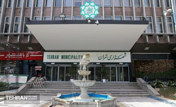 آگهی استخدام‌ در شهرداری تهران با حقوق بالا کذب محض است/  نهادهای نظارتی برخورد کنند