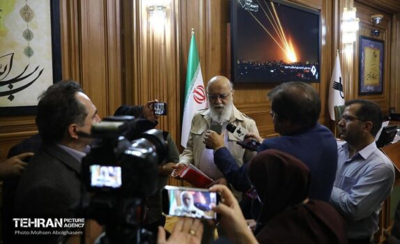 ضرورت نظارت هوشمند بر چراغ‌های راهنمایی و رانندگی