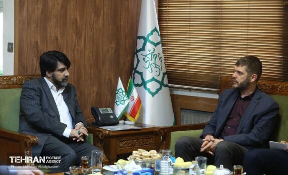 ضرورت استفاده از دیپلماسی شهری برای جلوگیری از نسل‌کشی در فلسطین/ واکوئر: در خبرها شنیدم دو پسر شهردار غزه شهید شدند