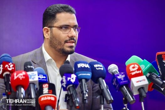 تشدید نظارت‌ها و افزایش ساعت کاری میادین تره‌بار شهرداری در آستانه شب یلدا/ با وزارت کشاورزی برای کاهش فشار اقتصادی بر مردم در حال رایزنی هستیم