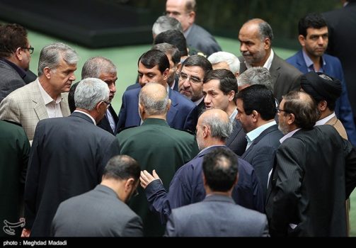 حواشی حضور فرمانده سپاه در مجلس