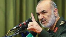 سردار سلامی: آماده گرفتن انتقام خون شهید سلیمانی هستیم/ تحرکات اخیر آمریکا برای نجات از کابوس خطرناک است