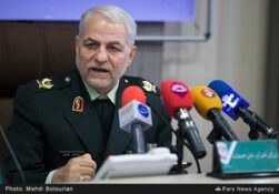 فیلم| واکنش پلیس راهور به عبور تانک از روی خودرویی در اوکراین