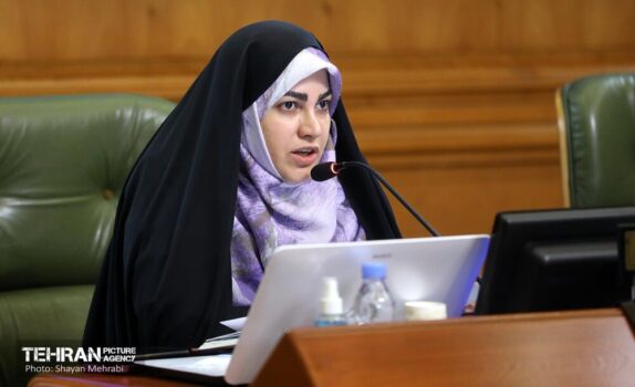 دولت در جلسات مرتبط با مدیریت شهری، از شهردار و اعضای شورا دعوت کند