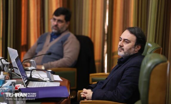 بهبود همکاریها در مدیریت آب با امضای تفاهمنامه بین شهردار تهران و وزیر نیرو