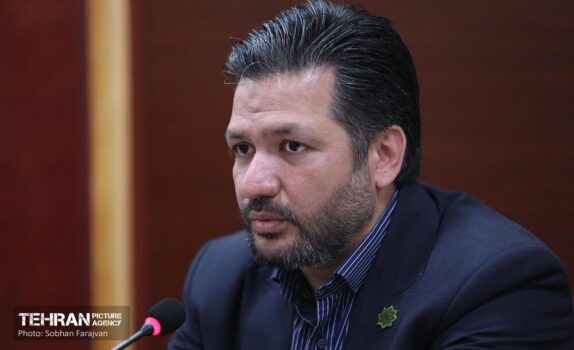 از ۱۱۰ هزار تن قیر مورد نیاز سالیانه تنها ۱۶ هزار تن به دلیل محدودیت LC خارج از بورس خریداری شده است