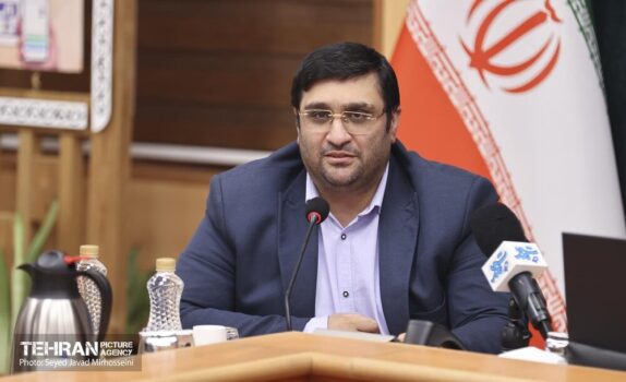 گلایه شهردار منطقه ۱۵ از خاموشی معابر؛ امیدوارم وزارت نیرو همراهی کند