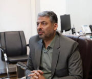 ممنوعیت بساط‌گستری کتاب‌فروشان در خیابان انقلاب