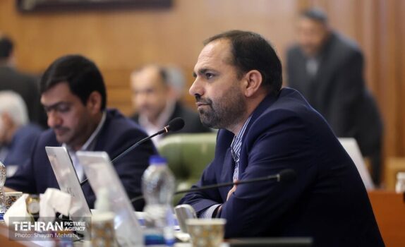 گلایه از اوضاع معیشت کارکنان؛ علوی: موضوع مسکن پرسنل زودتر تعیین تکلیف شود