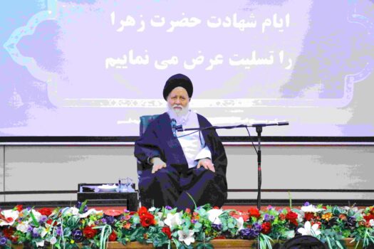 هدف جنگ روانی دشمن، زمینگیر شدن عناصر اثرگذار فرهنگی/ منفعتطلبی، بزرگترین انحراف تبلیغ است