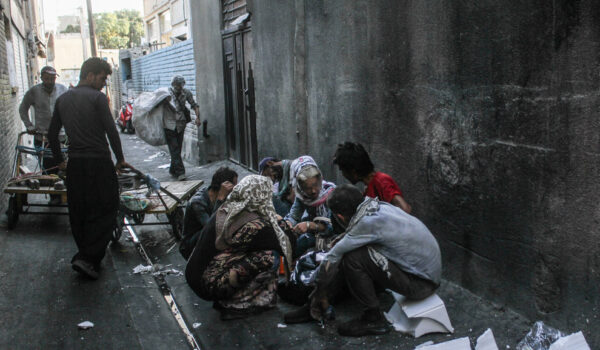 (تصاویر) وضعیت دلخراش کارتن‌خواب‌ها در تهران