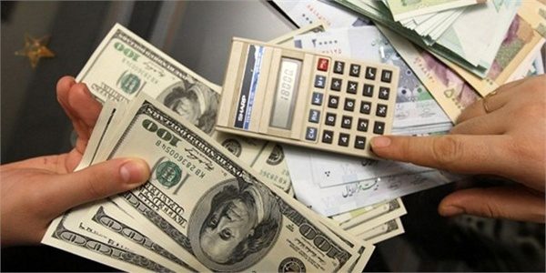 دلار در آستانه ورود به کانال ۱۰ هزار تومان